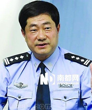 東莞南城公安分局正副局長被曝涉嫌策劃網(wǎng)絡(luò)謠言