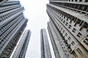 樓市崩盤論引爭議 房價(jià)真到最高位了嗎?