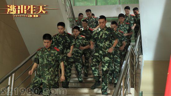《逃出生天3D》曝劉青云制服造型 遭古天樂(lè)吐槽