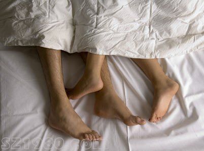 妊娠高壓癥猝死！女子懷胎8個月與情人賓館偷情