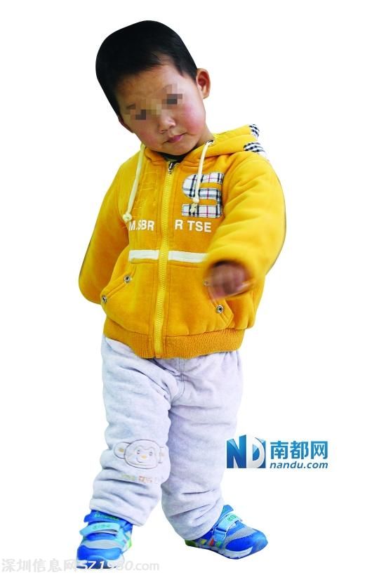 <a href=http://www.zshb029.com/shenzhen/ target=_blank class=infotextkey>深圳</a>幼童遭父母遺棄機(jī)場(chǎng) 孩子雙踝關(guān)節(jié)畸形
