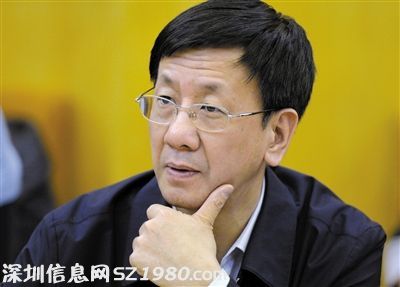 昨日，最高檢檢察長曹建明在遼寧團參加 兩高 報告分組審議。新京報記者