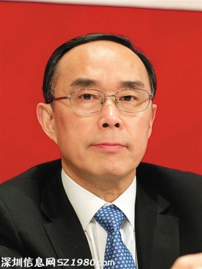 單位流量?jī)r(jià)格肯定是要下降的，不然消費(fèi)者不會(huì)滿意。 & & 中國(guó)聯(lián)通董事長(zhǎng)常小兵