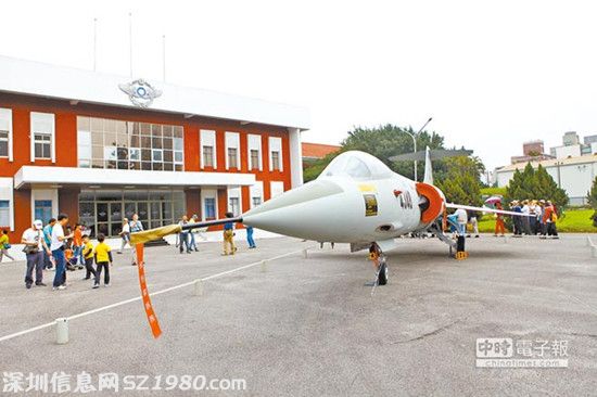 臺灣空軍總部舊址開放展出抗戰(zhàn)文物及F104戰(zhàn)機(jī)
