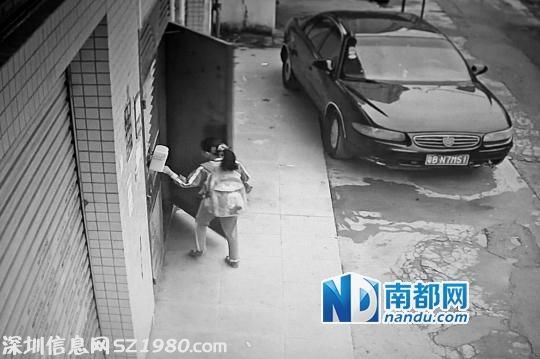 <a href=http://www.zshb029.com/shenzhen/ target=_blank class=infotextkey>深圳</a>男手掏褲襠追10歲女童 警方稱不算猥褻