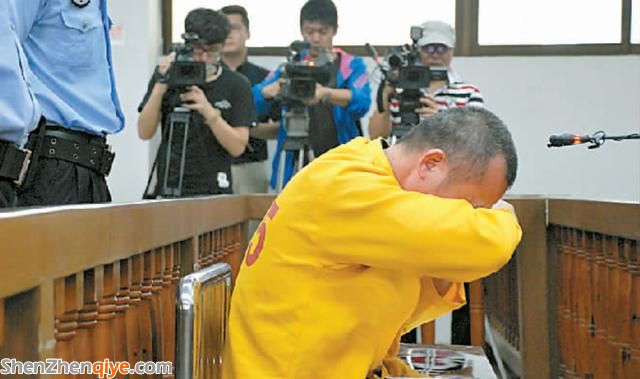 佛山司機駕公交撞人致1死28傷 當(dāng)庭求死(圖)