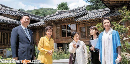 韓媒：習近平贈樸槿惠收有彭麗媛歌曲DVD