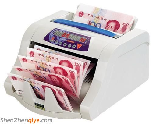 按照1億人民幣現(xiàn)金燒壞4臺點(diǎn)鈔機(jī)的效率，這些現(xiàn)金可能要燒壞1萬臺點(diǎn)鈔機(jī)。