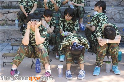 遼寧某高中女生軍訓期因軍姿不好受訓斥 后跳樓自殺