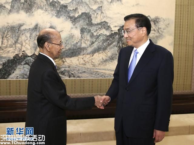 9月5日，國(guó)務(wù)院總理李克強(qiáng)在北京中南海紫光閣會(huì)見馬來西亞最高元首哈利姆。 新華社記者 龐興雷 攝