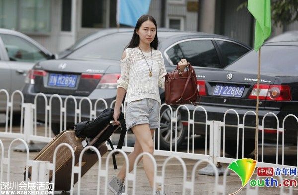 北影副校長回應(yīng)學生撞臉：符合培養(yǎng)目標