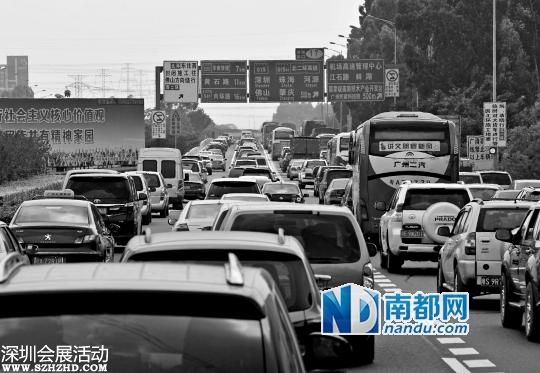國慶出行高峰持續(xù) 省內15條高速擁堵或管制