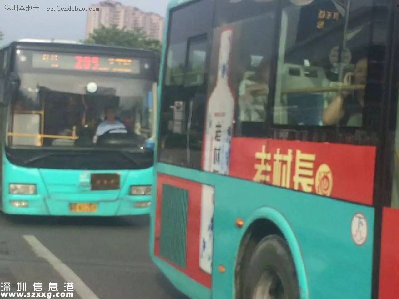 深圳(www.zshb029.com):開(kāi)罰首日3輛公交2輛出租未交替通行被罰300