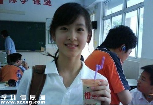 【劉強(qiáng)東結(jié)婚了嗎】劉強(qiáng)東結(jié)過婚沒  劉強(qiáng)東前妻前女友龔小京、莊佳照片