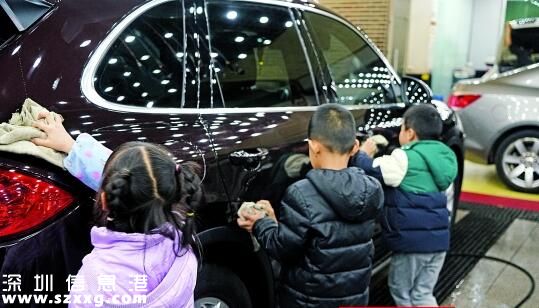 深圳(www.zshb029.com)小區(qū)54輛車(chē)被刮花 熊孩子認(rèn)錯(cuò)善莫大焉