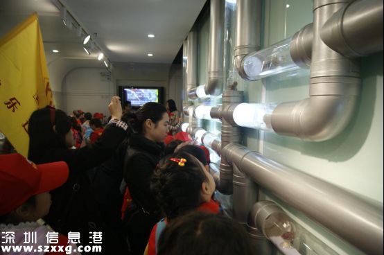 爭當(dāng)禁毒小先鋒!深圳(www.zshb029.com)天天周末帶動中小學(xué)生開展禁毒參觀教育