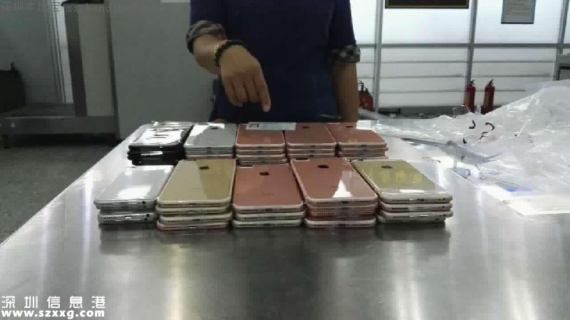 深圳海關(guān)一天查獲400臺iPhone7 蘋果手機(jī)入境必知