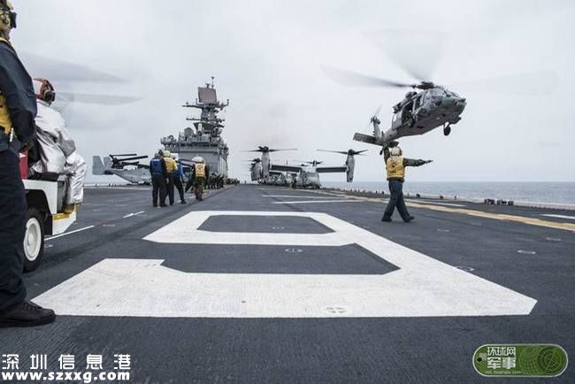 真會(huì)玩！美軍乘軍艦東海上打高爾夫(組圖)
