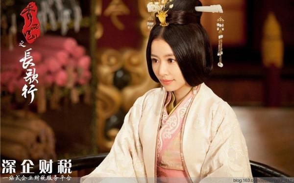 林心如被贊不服老“女強(qiáng)人”，以打壓旗下新人為代價(jià)？