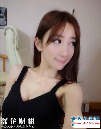 斗魚mini近期私房照公開，胸部傲人身材好到爆炸()